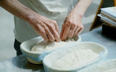11828-Make your own sourdough bread with Roger and his team