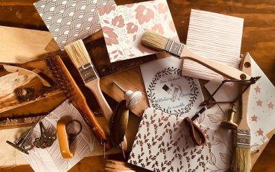 20011-You’ll learn to restyle all your furniture (from plastic to varnished wood) in a sustainable way, without sanding and without toxic products.